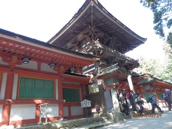 P2240114石上神社・楼門.jpg